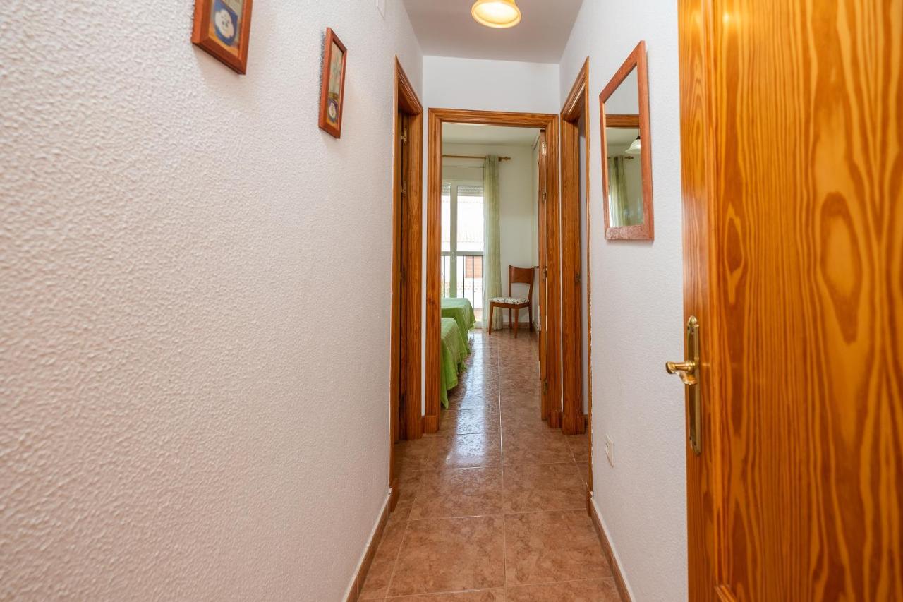 Apartamento Las Torres 科尼尔-德拉弗龙特拉 外观 照片