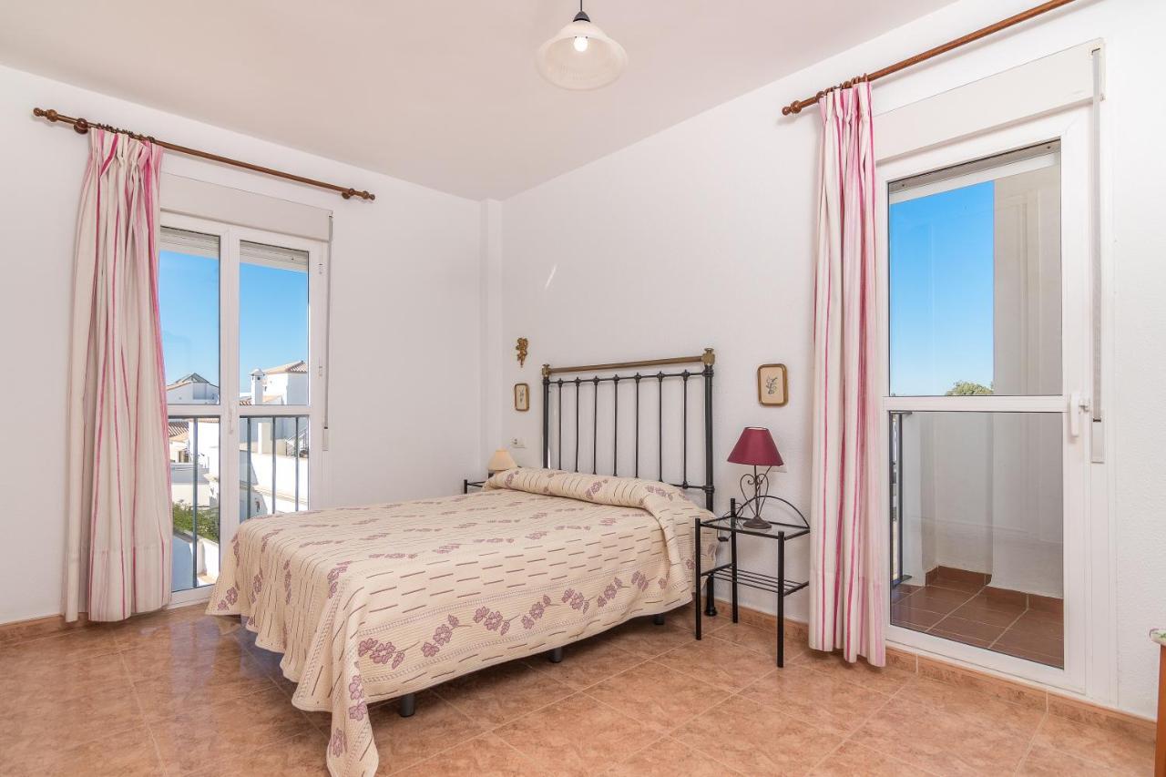 Apartamento Las Torres 科尼尔-德拉弗龙特拉 外观 照片